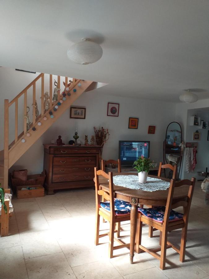 La Maison D Annick Apartment Lodeve Luaran gambar