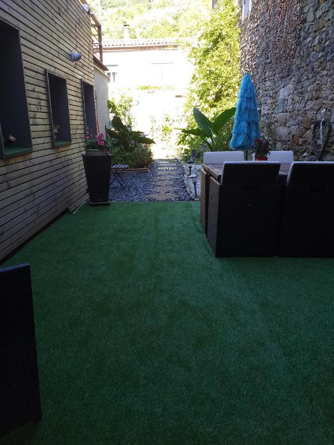 La Maison D Annick Apartment Lodeve Luaran gambar
